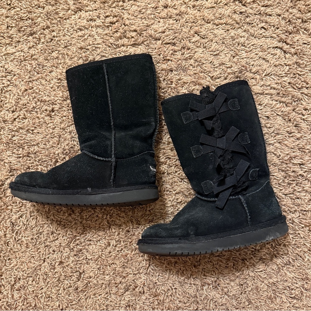 Koolaburra Black Suede Bow-Back Booties